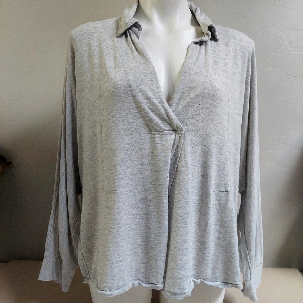 We The Free Gray Top Collard V Neck Oversize‎ Women Size XS Pullover Long Sleeve